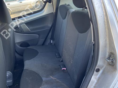Sæde Bagtil TOYOTA AYGO (_B1_) 1.0 (KGB10_, KGB10R) (68 hp) 29026687