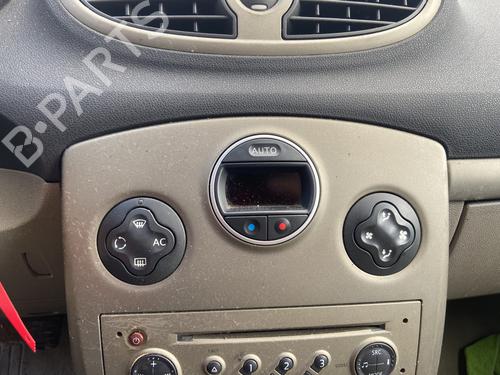 Used Climate control RENAULT CLIO III (BR0/1, CR0/1) 1.5 dCi (BR17, CR17) (86 hp) 27109684