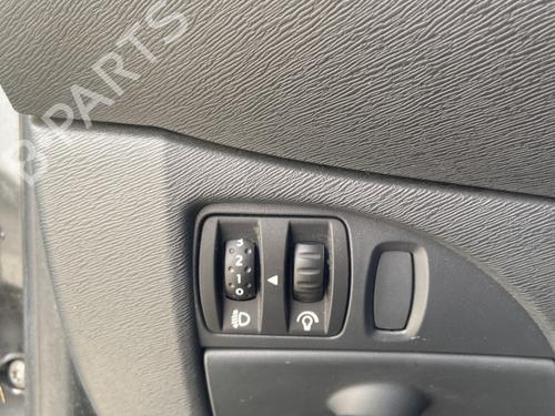 Mando luces RENAULT TWINGO II (CN0_) 1.5 dCi (CN0E) (64 hp) 32759729