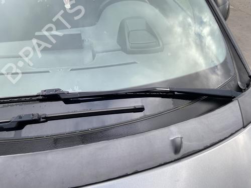 Used Front windshield wiper arm PEUGEOT 5008 (0U_, 0E_) 1.6 HDi (112 hp) 32386946