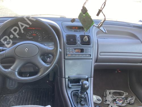 Used Climate control Climate control RENAULT LAGUNA I (B56_, 556_) 2.2 D (B56F/2) (83 hp) 33570201 33570201