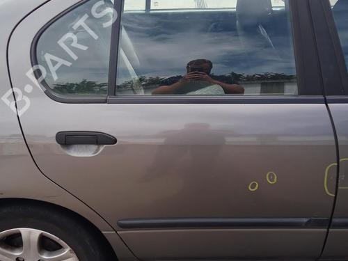 Used Right rear door NISSAN PRIMERA Hatchback (P11) 2.0 TD (90 hp) 27138358