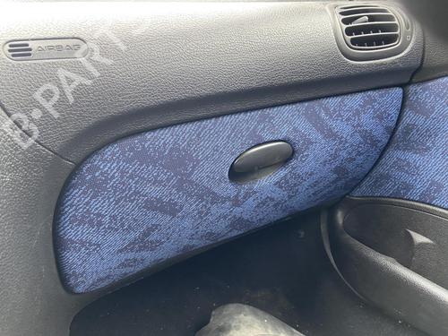 Used Glove box PEUGEOT 206 Hatchback (2A/C) 1.9 D (69 hp) 27105999