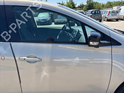 front-right-door-window-renault-zoe-bfm_-2012-37741770 main image