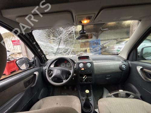 Used Right front window switch Right front window switch CITROËN BERLINGO / BERLINGO FIRST MPV (MF_, GJK_, GFK_) 1.6 HDI 90 (MF9HX) (90 hp) 39931958 39931958