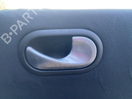 Used Rear right interior door handle RENAULT MEGANE II (BM0/1_, CM0/1_) 1.6 16V (112 hp) 31659909