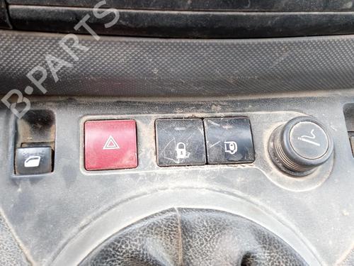 Used Warning switch CITROËN BERLINGO MULTISPACE (B9) 1.6 HDi 110 (109 hp) 27142457
