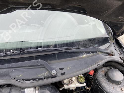 Used Front windshield wiper arm PEUGEOT 206 Hatchback (2A/C) 1.6 16V (109 hp) 27105925