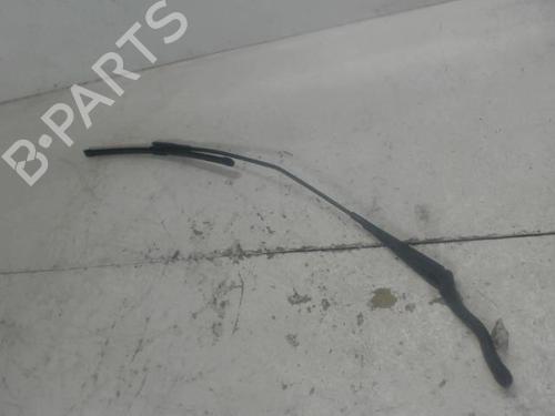 Used Front windshield wiper arm OPEL CORSA E (X15) 1.3 CDTI (08, 68) (75 hp) 27125743
