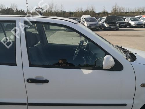 Used Front right lock VW POLO III (6N1) 60 1.4 (60 hp) 27104516