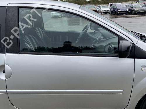 Dør rude højre foran RENAULT TWINGO II (CN0_) 1.2 16V (CN04, CN0B) (75 hp) 32116754