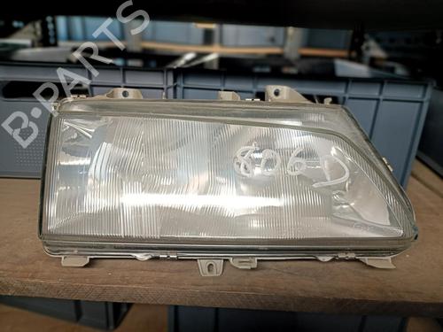 Used Right headlight PEUGEOT 806 (221) 2.1 td 12V (109 hp) 27126752