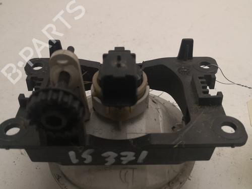 right-front-fog-light-renault-clio-ii-hatchback-van-sb012_-1998-27218273 main image