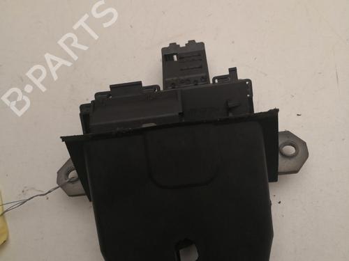 Used Tailgate lock VOLVO V50 (545) 2.0 D (136 hp) 31711328