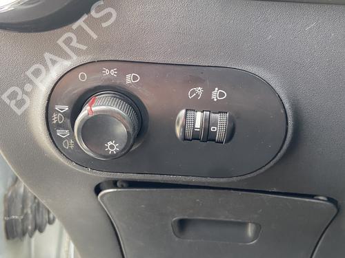 Used Headlight switch SEAT IBIZA III (6L1) 1.9 TDI (100 hp) 30885573