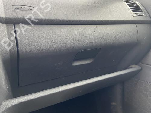 Used Glove box Glove box VW POLO IV (9N_, 9A_) 1.4 TDI (70 hp) 32429172 32429172