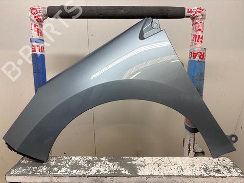 Used Left front fenders Left front fenders 36784577 36784577