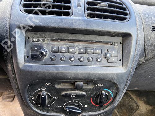 Varmeblæser PEUGEOT 206 Hatchback (2A/C) 1.4 i (75 hp) 28730944