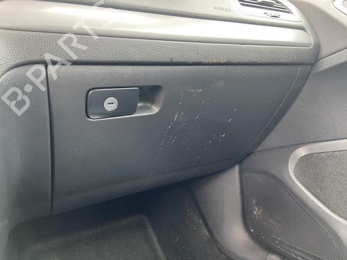 Used Glove box Glove box VW GOLF VII (5G1, BQ1, BE1, BE2) 1.6 TDI (105 hp) 32025088 32025088