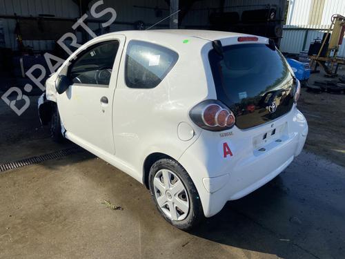 Used Rear axle TOYOTA AYGO (_B1_) 1.0 (KGB10_, KGB10R) (68 hp) 32121408