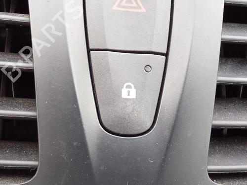 Used Warning switch RENAULT MEGANE III Grandtour (KZ0/1) 1.5 dCi (KZ09, KZ0D, KZ1G, KZ29, KZ14, KZ1W, KZ10, KZ1F,... (110 hp) 27103610
