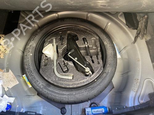 Used Jack Kit AUDI A3 Sportback (8PA) 1.6 TDI (105 hp) 30438965