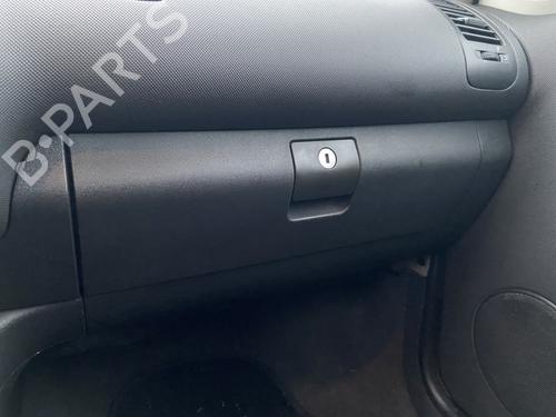 Porta-luvas VW POLO (6N2) 1.4 (60 hp) 30900960