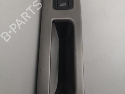 Højre bagtil elrude kontakt VOLVO V50 (545) 2.0 D (136 hp) 31711335