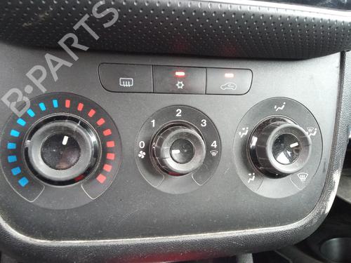 Used Climate control FIAT PUNTO EVO (199_) 1.3 D Multijet (199AXC1A, 199BXC1A, 199AXT1A, 199BXT1A) (75 hp) 27102968