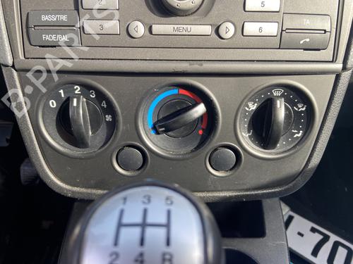 Used Climate control Climate control FORD FIESTA V (JH_, JD_) 1.4 TDCi (68 hp) 32517335 32517335