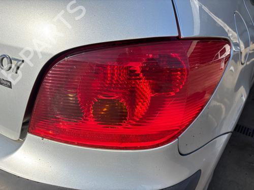 right-taillight-peugeot-307-3ac-2000-2001-2002-2003-2004-2005-2006-2007-2008-2009-2010-2011-2012-39663400 main image