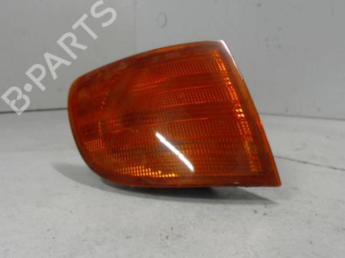 Used Right front indicator Right front indicator MERCEDES-BENZ VITO Van (W638) 110 CDI 2.2 (638.094) (102 hp) 27127331 27127331