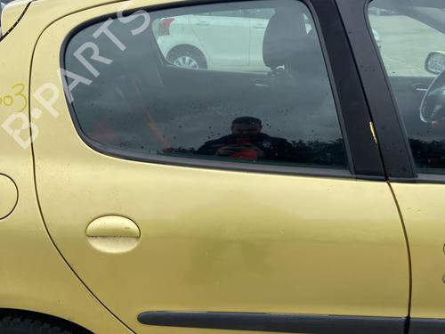 Used Right rear door PEUGEOT 206 Hatchback (2A/C) 2.0 HDI 90 (90 hp) 27105296