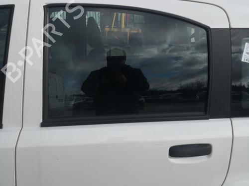 Używane Szyba drzwi tylnych lewych FIAT PANDA (169_) 1.1 (169.AXA1A) (54 hp) 27132995