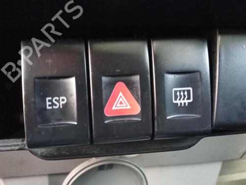 Pulsante luci di emergenza VW NEW BEETLE (9C1, 1C1) 1.9 TDI (101 hp) 27141759