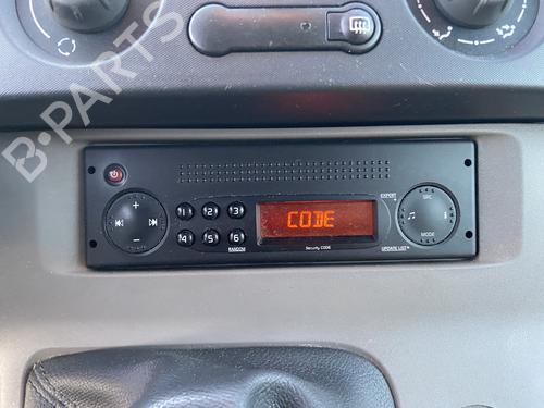 Used Radio RENAULT KANGOO / GRAND KANGOO II (KW0/1_) 1.5 dCi 90 (KW05, KW08, KW0G, KW11) (90 hp) 31210800