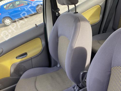 Boucle de ceinture de sécurité PEUGEOT 206 Hatchback (2A/C) 1.4 i (75 hp) 30299835