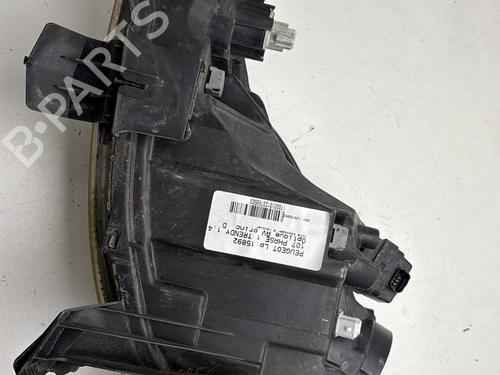 Used Right headlight Right headlight PEUGEOT 107 (PM_, PN_) 1.4 HDi (54 hp) 33708304 33708304