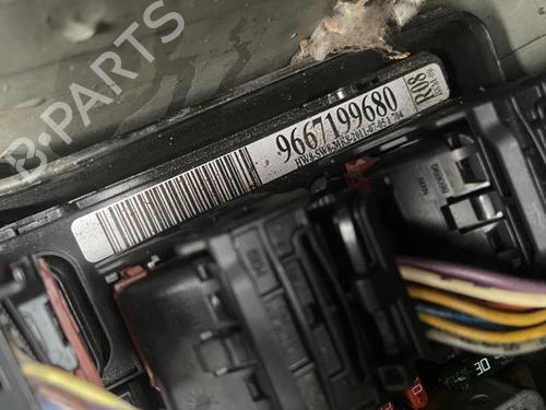 Used Fuse box Fuse box CITROËN C3 I (FC_, FN_) 1.4 HDi (68 hp) 32207606 32207606