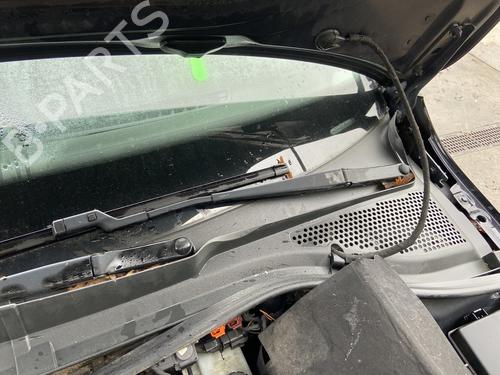 front-windshield-wiper-arm-vw-golf-vii-5g1-bq1-be1-be2-2012-2013-2014-2015-2016-2017-2018-2019-2020-2021-32022596 main image