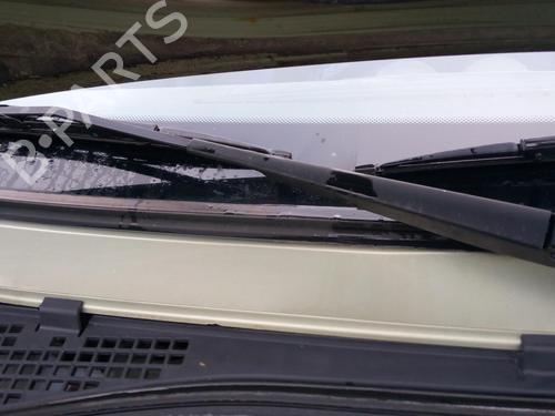 Used Front windshield wiper arm DACIA LOGAN MCV (KS_) 1.5 dCi (KS0W) (86 hp) 27128783