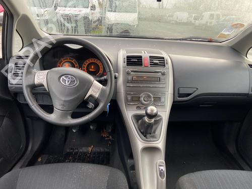 Left front seat TOYOTA AURIS (_E15_) 2.0 D-4D (ADE150_, ADE150R) | BP32087866C15 