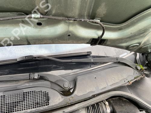 Used Front wiper motor Front wiper motor RENAULT MEGANE II (BM0/1_, CM0/1_) 1.6 16V (BM0C, CM0C) (113 hp) 33570029 33570029