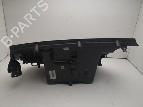 Used Glove box Glove box VOLVO V50 (545) 2.0 D (136 hp) 31711332 31711332