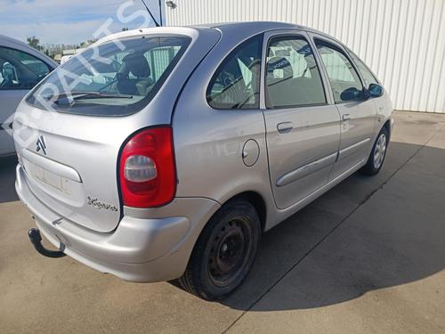 Left headlight CITROËN XSARA PICASSO (N68) 2.0 HDi | BP27126858C28 