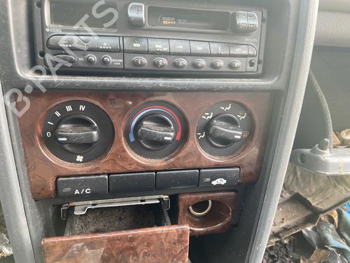 AC Styreenhet / Manøvreringsenhet ROVER 400 II Hatchback (RT) 420 Di (105 hp) 30084821