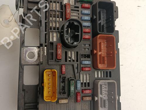 Used Fuse box Fuse box PEUGEOT 308 I (4A_, 4C_) 1.6 HDi (109 hp) 33218722 33218722