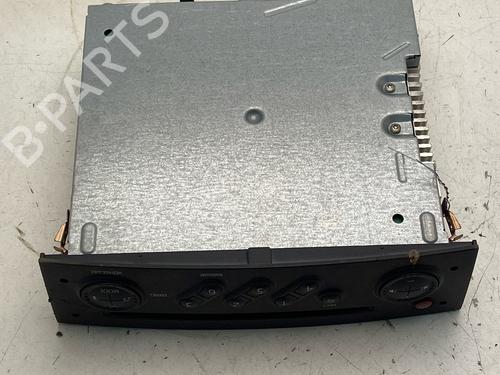 Used Radio Radio RENAULT SCÉNIC II (JM0/1_) 1.5 dCi (JM1E, JM16) (106 hp) 40033112 40033112
