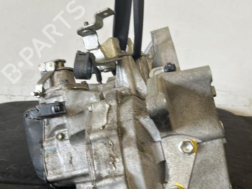 Used Gearbox Gearbox SUZUKI SWIFT III (MZ, EZ) 1.3 DDiS (RS413D) (75 hp) 32504519 32504519