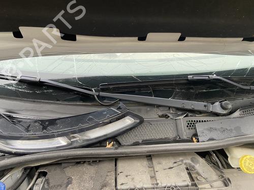 Used Front windshield wiper arm CITROËN C4 CACTUS 1.6 HDi 90 (92 hp) 30328996
